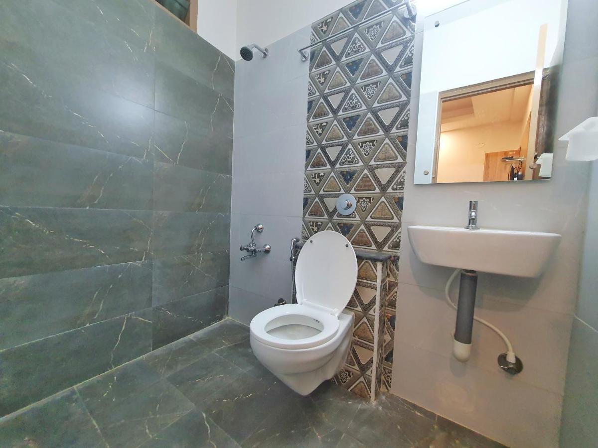 Stay Court - Business Class Hotel - Near Central Railway Station Τσενάι Εξωτερικό φωτογραφία