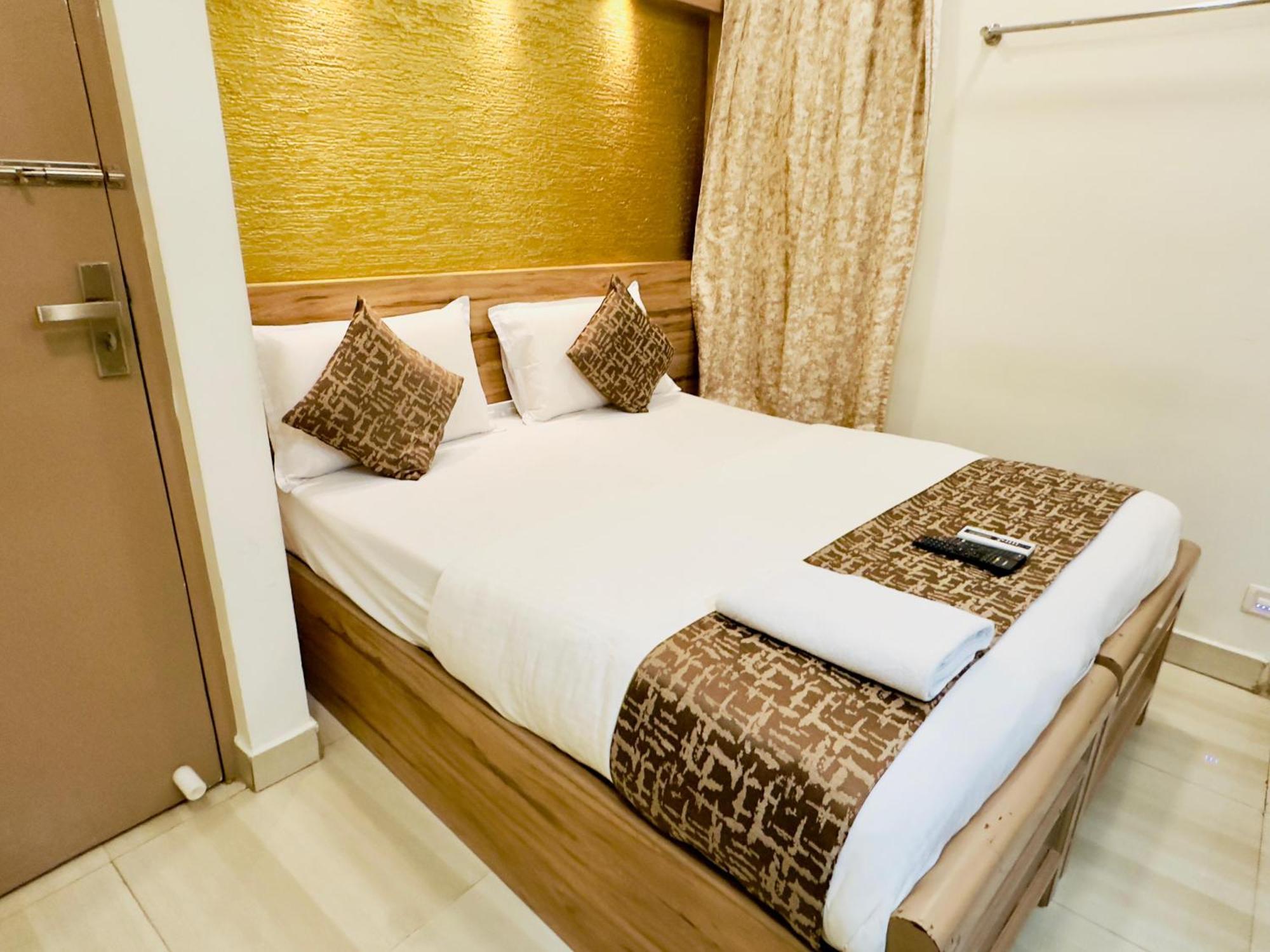Stay Court - Business Class Hotel - Near Central Railway Station Τσενάι Εξωτερικό φωτογραφία
