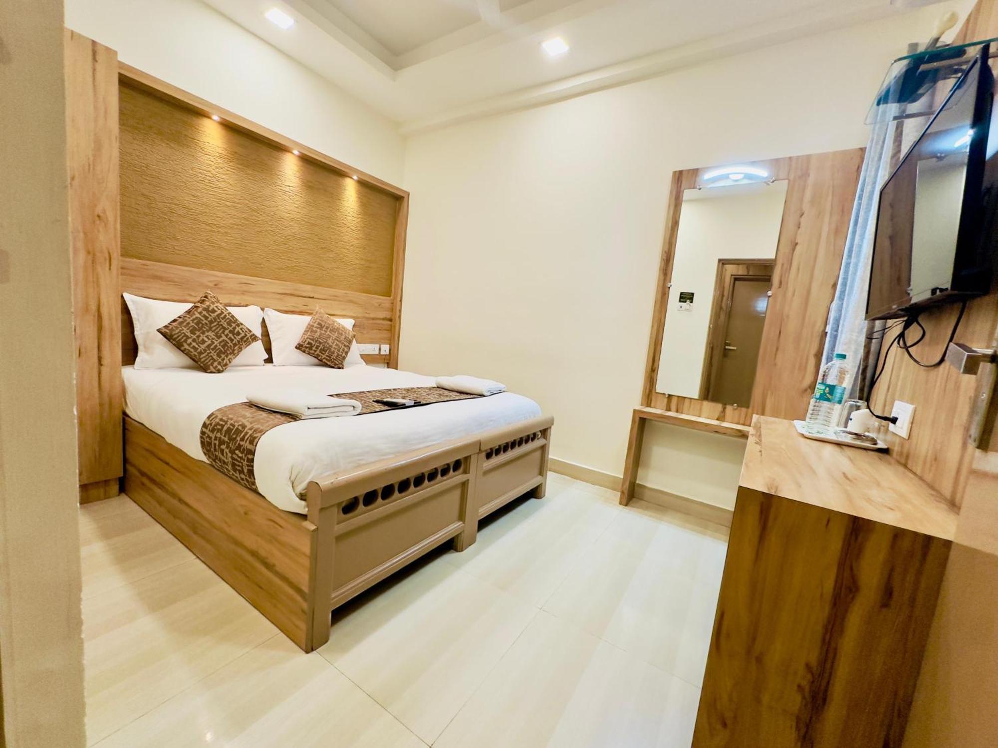 Stay Court - Business Class Hotel - Near Central Railway Station Τσενάι Εξωτερικό φωτογραφία