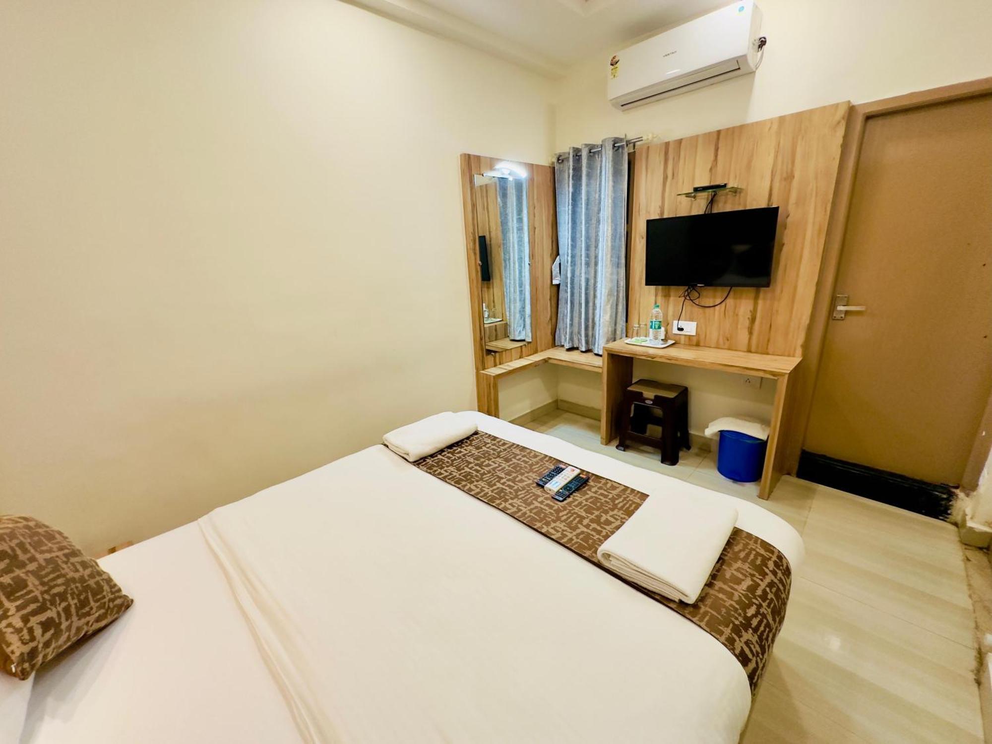 Stay Court - Business Class Hotel - Near Central Railway Station Τσενάι Εξωτερικό φωτογραφία